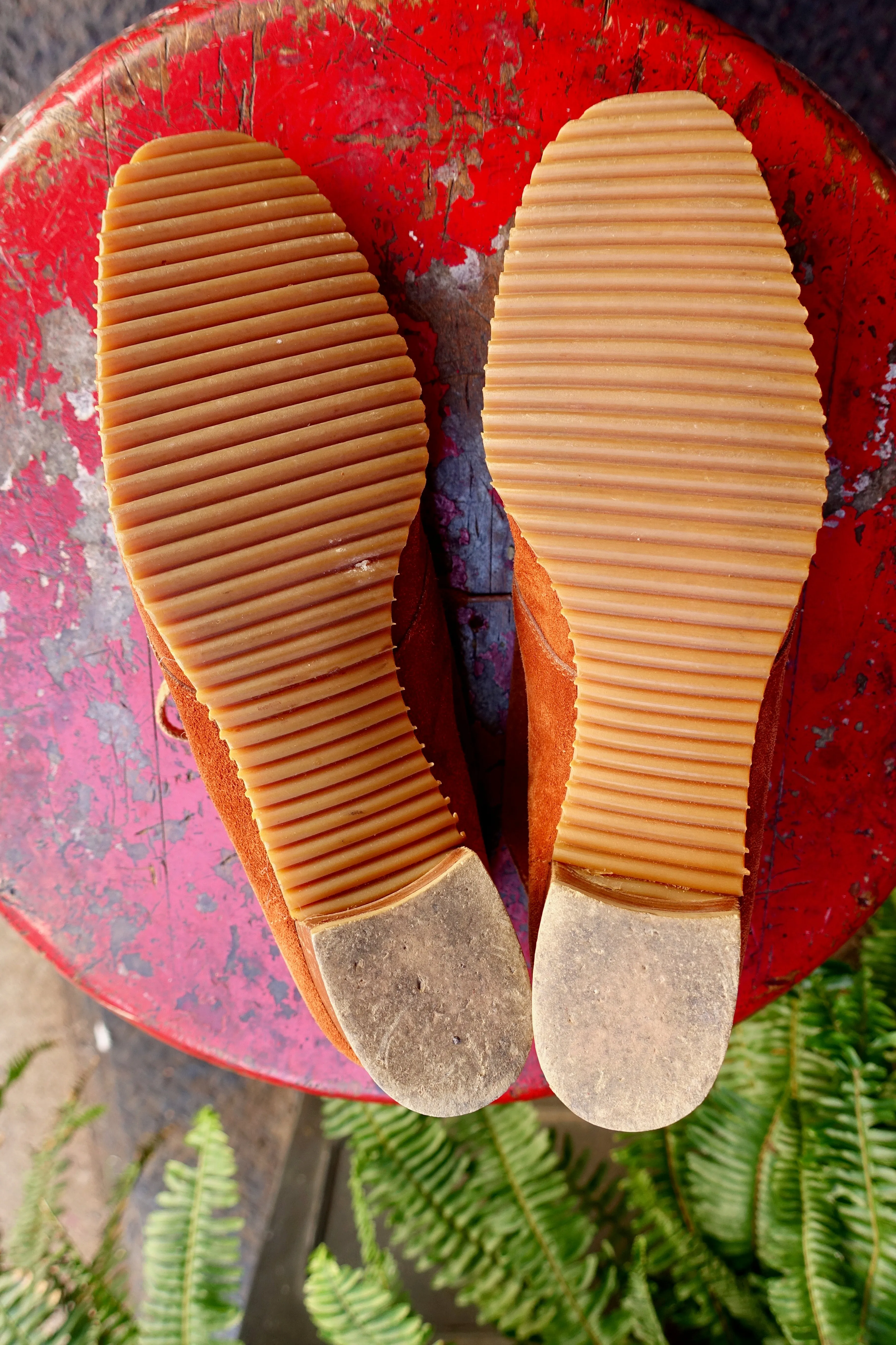 1970's Soft Suede Oxfords