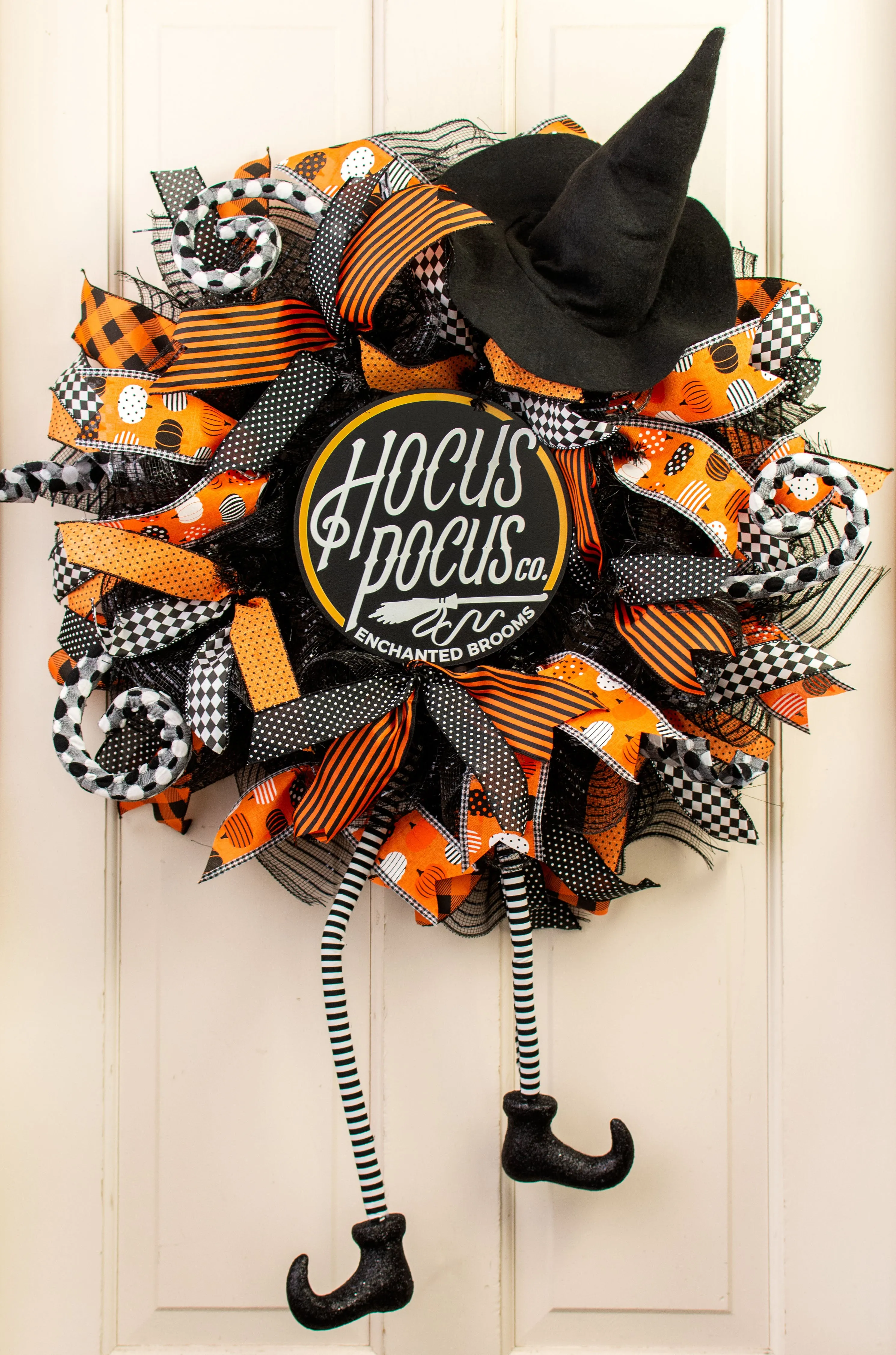 30" Long Witch Legs Spray: Black & White