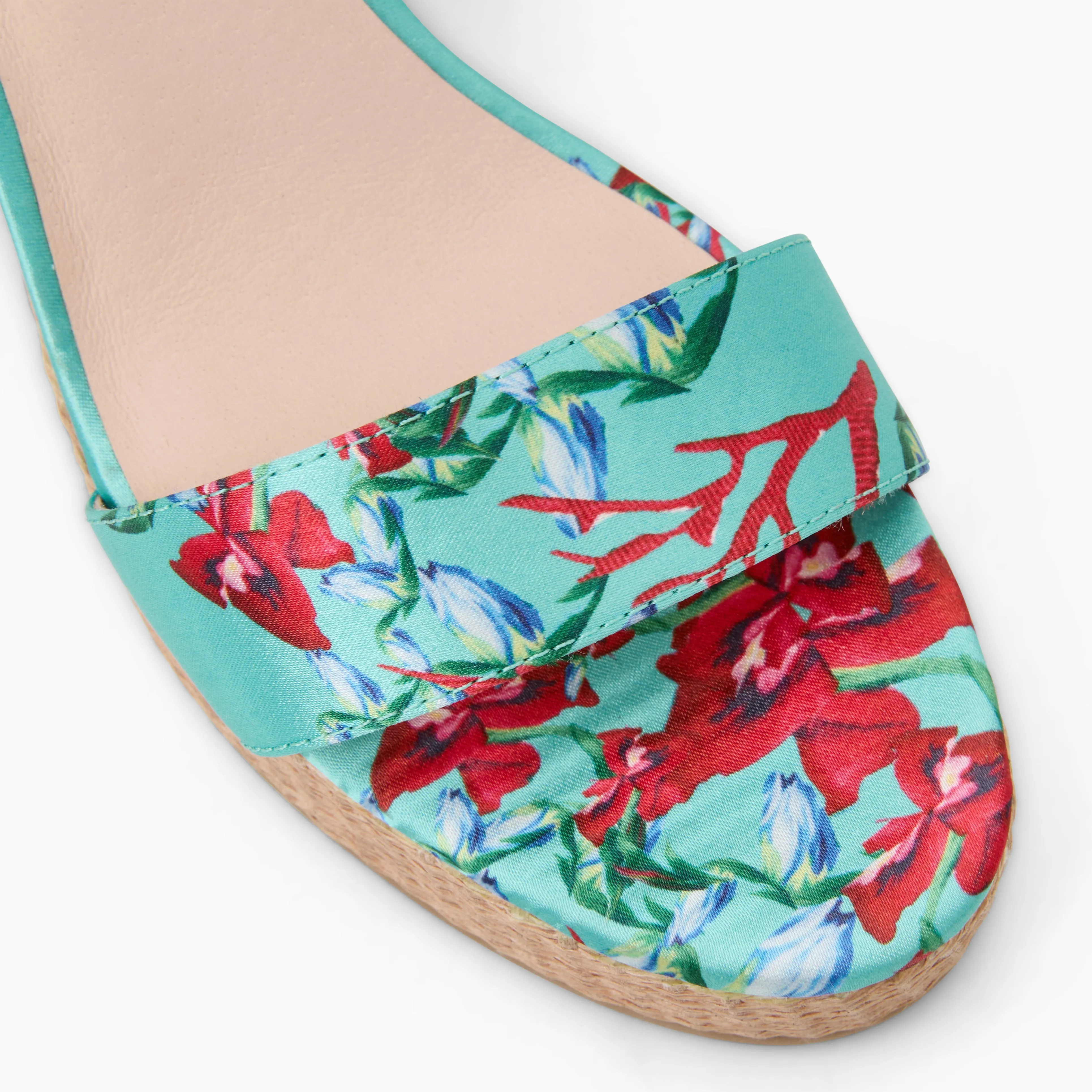 Deirdre Scarf Wedge