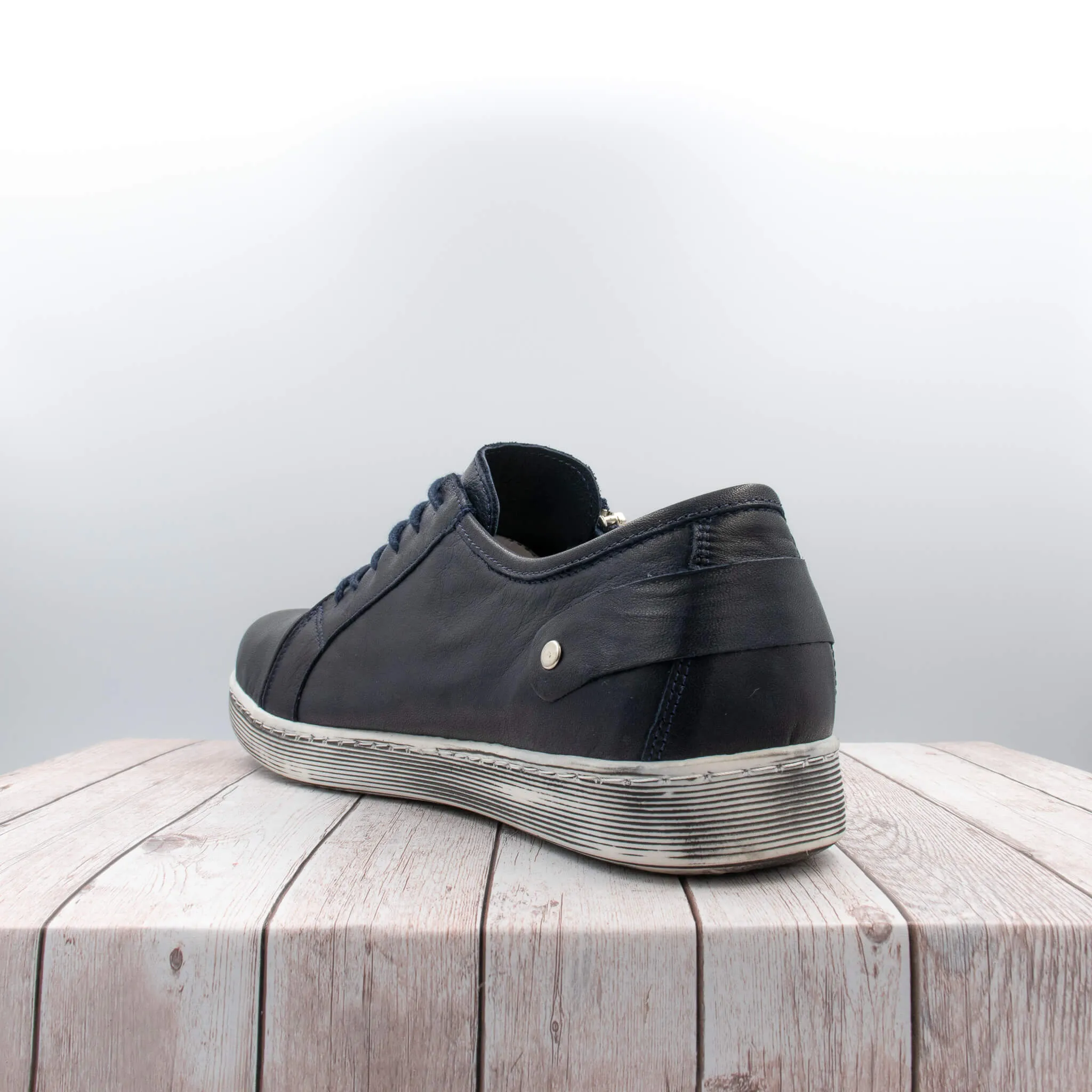 EG18 - navy
