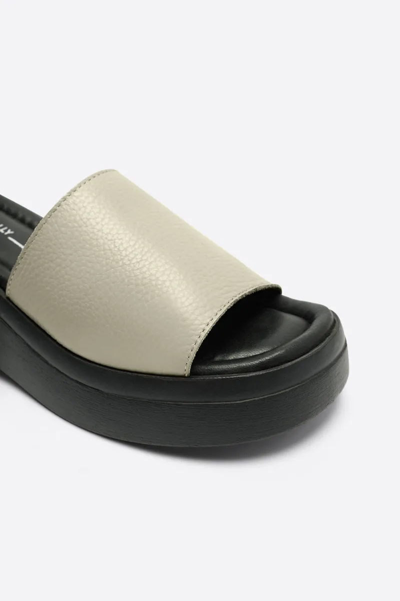 ESSEX WEDGE SANDAL