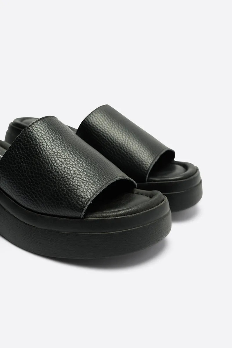 ESSEX WEDGE SANDAL