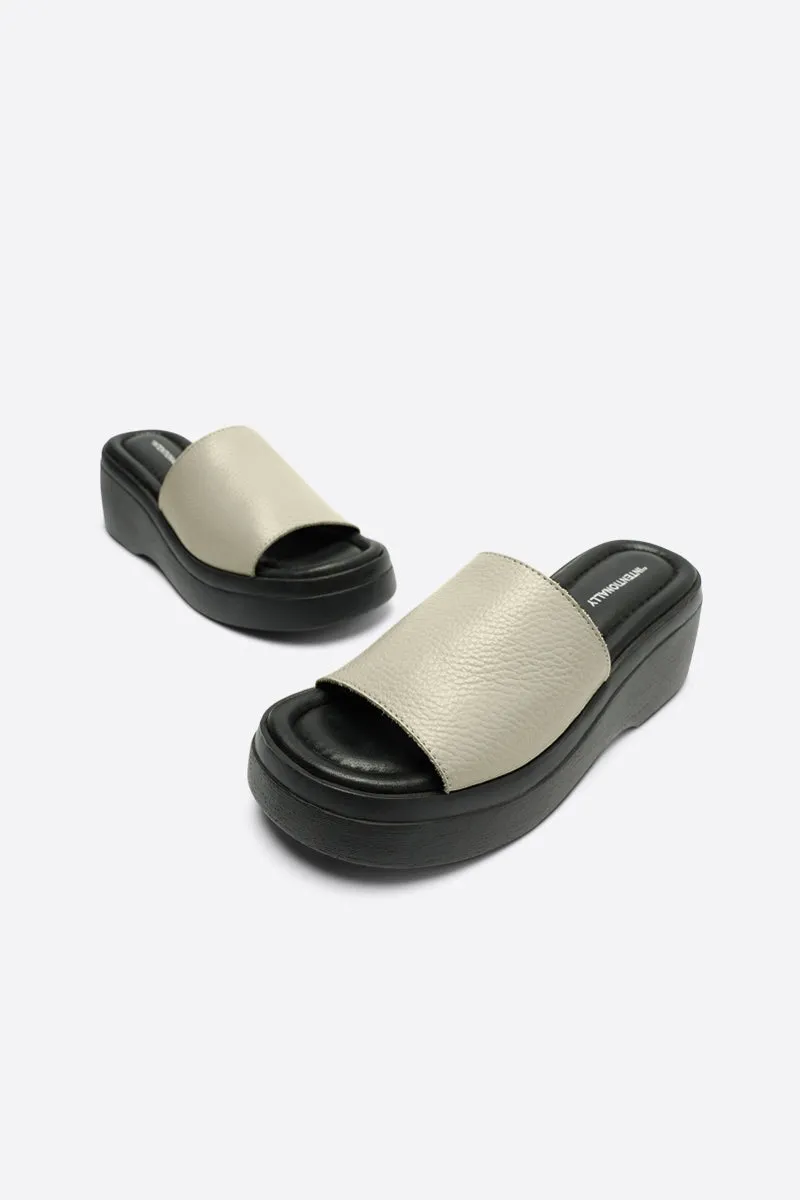 ESSEX WEDGE SANDAL