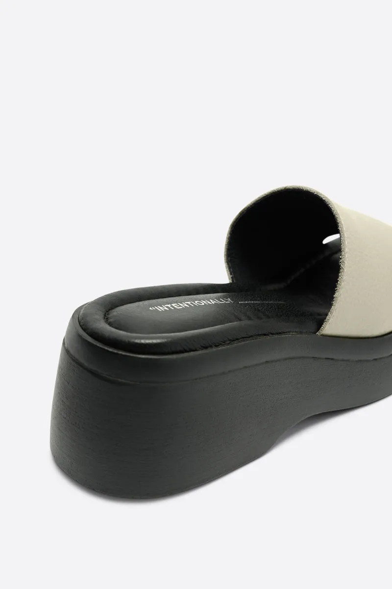 ESSEX WEDGE SANDAL