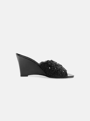 Gina Wedge-TB0329
