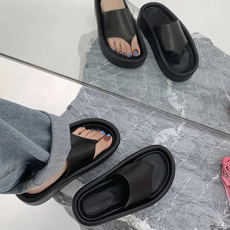 Hnzxzm 2024 Summer Clip Toe Women Slippers Fashion Elegant Soft Sole Slides Shoes Ladies Casual Beach Platform Flats Sandalias