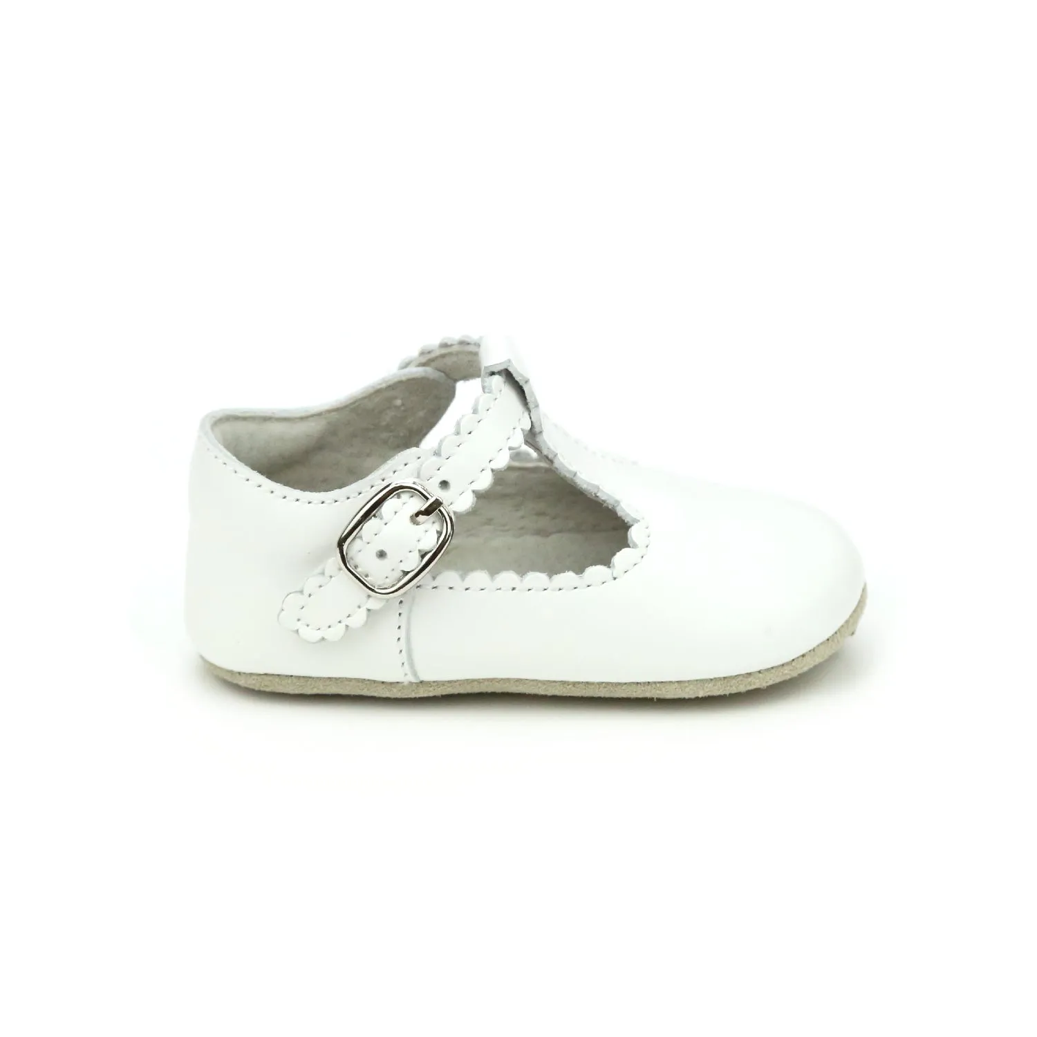 L'Amour Elodie Girls Scalloped T-Strap Crib Shoe
