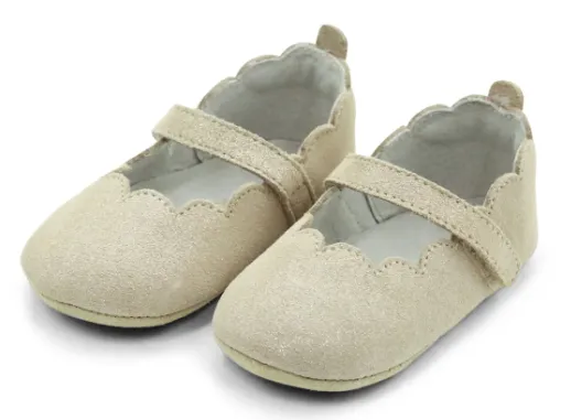 L'amour- Mimi Scalloped Crib Mary Jane