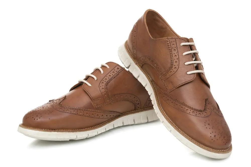 Lorenzo Brogues - Tan