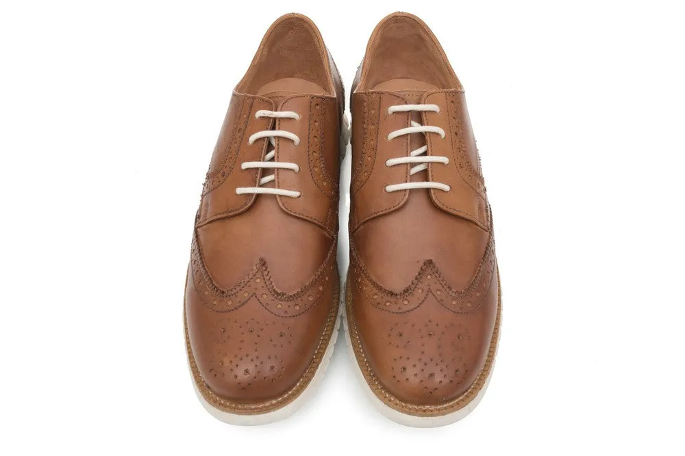 Lorenzo Brogues - Tan