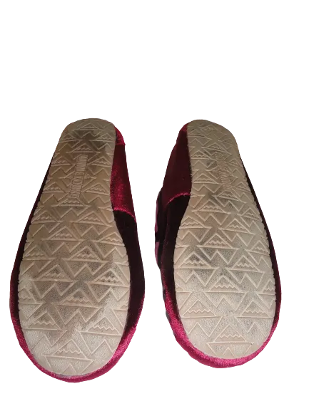 Minnetonka Driving Shoes, Womens, Maroon Size 6M (SKU 000277-8)