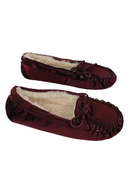 Minnetonka Driving Shoes, Womens, Maroon Size 6M (SKU 000277-8)
