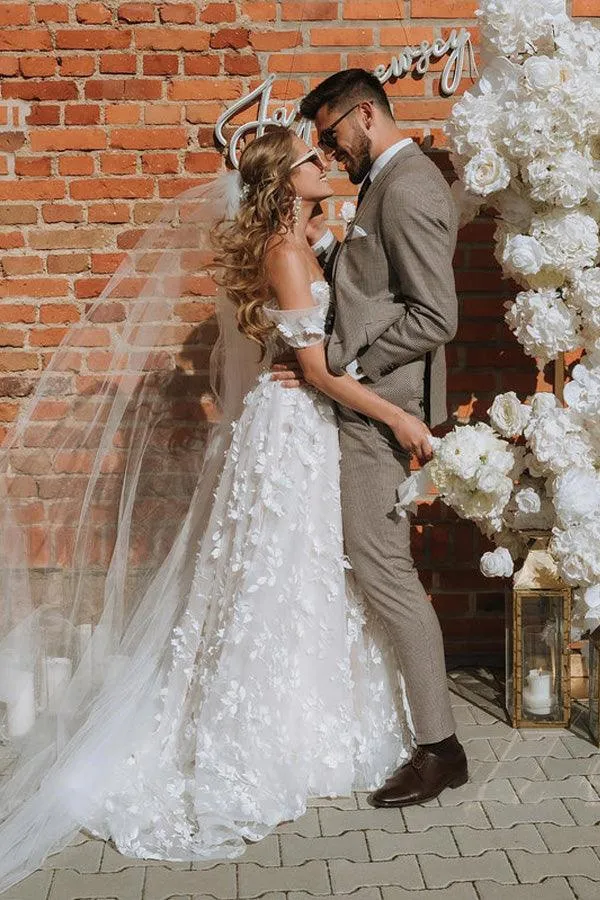 Off The Shoulder 3D Flower Beach Wedding Dresses Boho Wedding Dress TN332