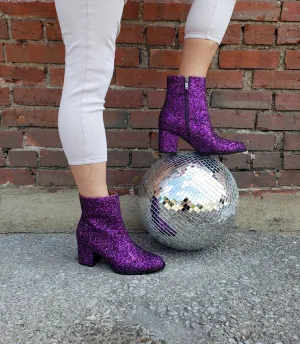 RAZZLE DAZZLE PURPLE BOOTS