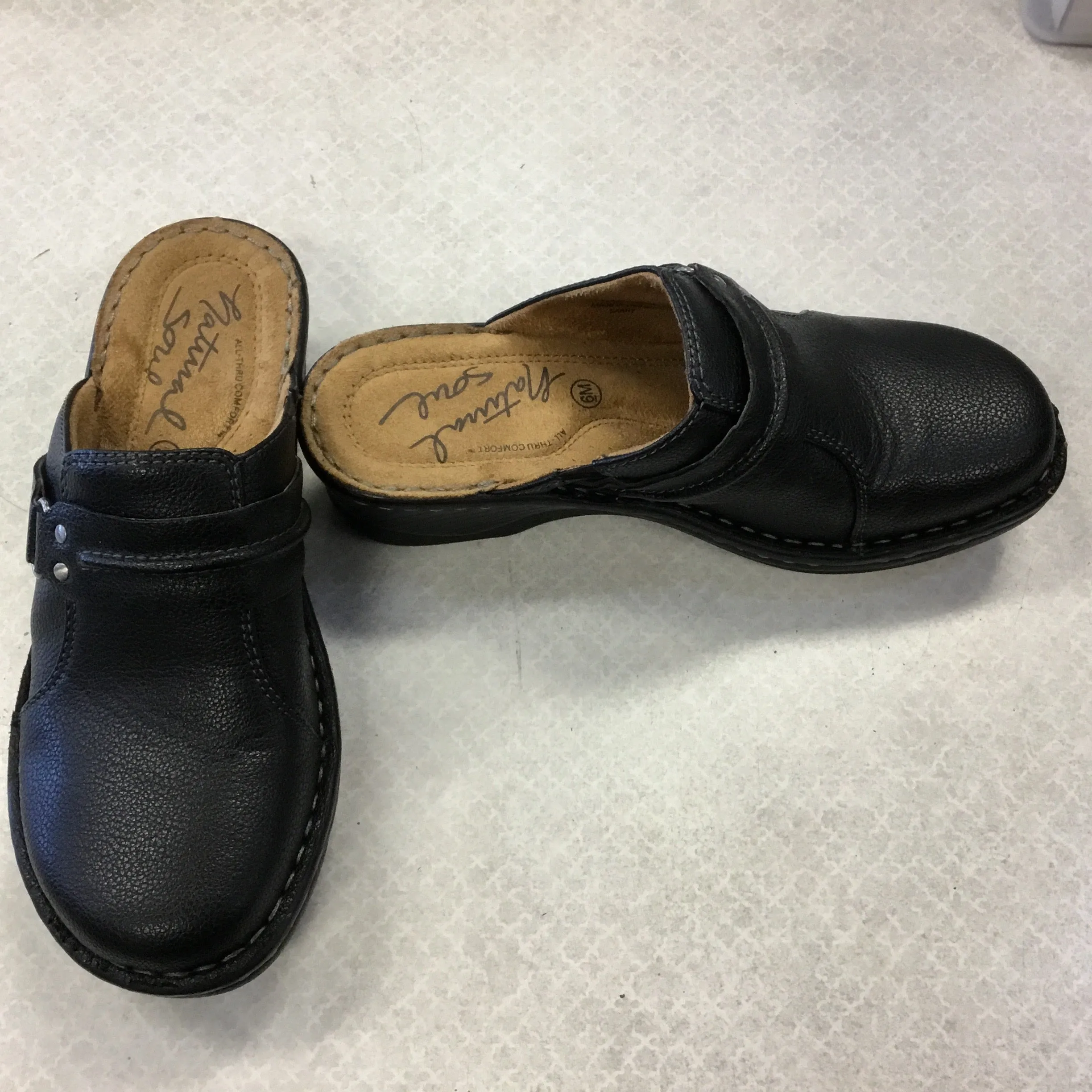 Shoes Heels Wedge By Natural Soul In Black, Size: 6