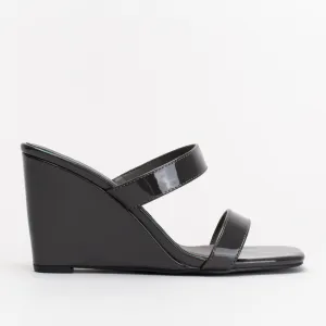 Unreal Women Patent High Wedge _ 155134