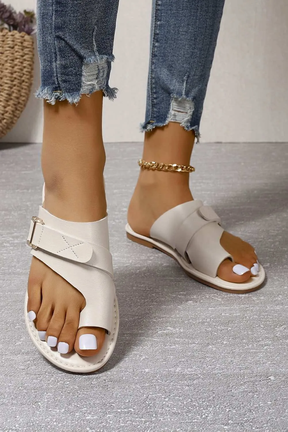 White PU Leather Metal Buckle Flat Thong Slides Shoes