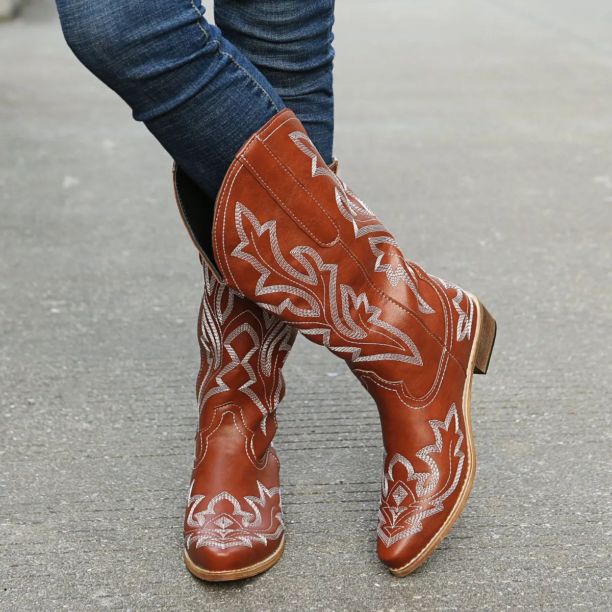 Women's flower embroidery mid calf cowboy boots