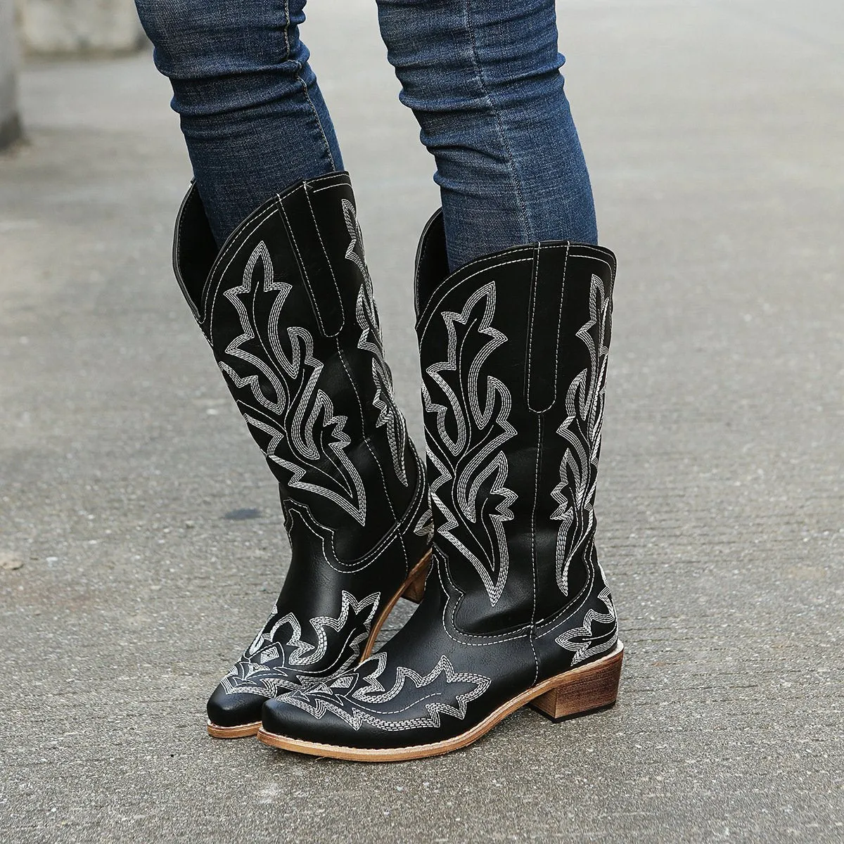 Women's flower embroidery mid calf cowboy boots
