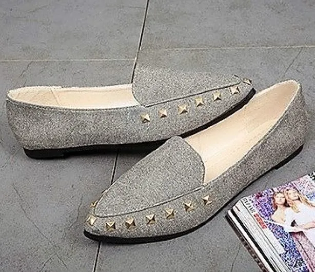 Women's Spring/Autumn Flat Loafers Decorated With Rivets