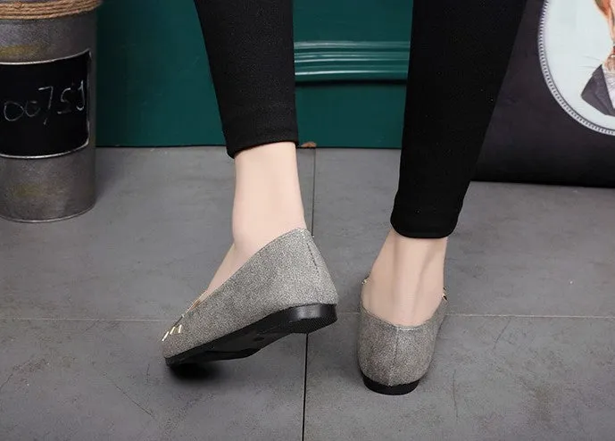 Women's Spring/Autumn Flat Loafers Decorated With Rivets