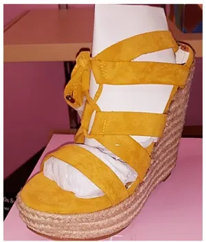 Yellow Mustard Wedges